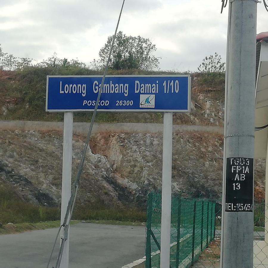 Neesa Homestay Bukit Gambang-Muslim Dış mekan fotoğraf